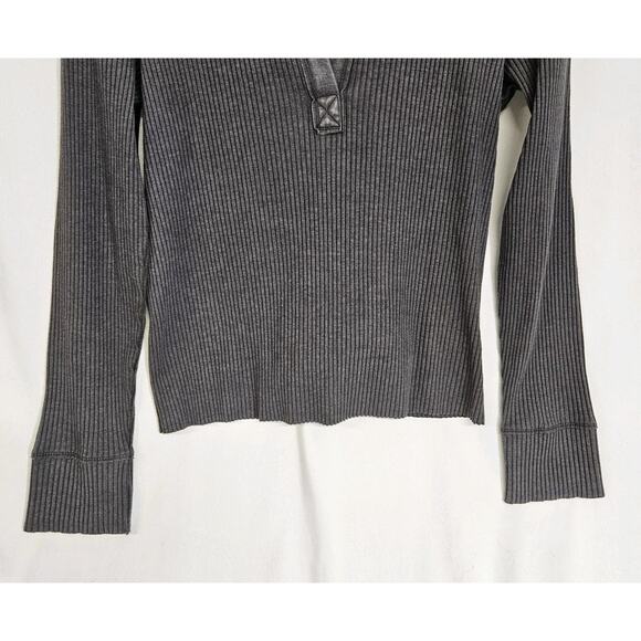 Aerie Dark Gray Fireside Long Sleeve Henley Notch V-neck T-Shirt Size XL NWT - Picture 3 of 8